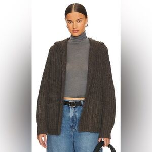 L’Academie Cardigan in expresso brown 🤎